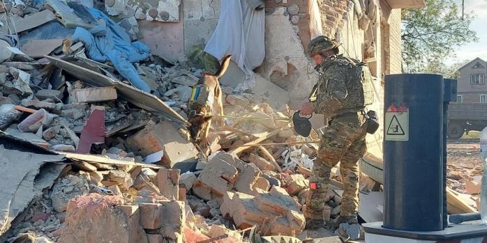 Последствия российских обстрелов 7 октября, фото: Нацполиция