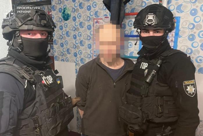 Мужчина ударил ножом ТЦКшника на Львовщине и отстреливался от полиции. Фото: