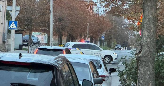 В Кропивницком мужчина швырнул гранаты в полицейских и открыл стрельбу. Фото: