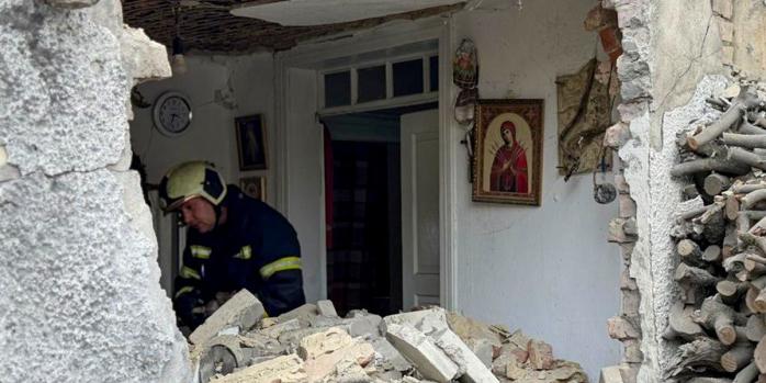 Наслідки падіння БПЛА у Малехові на Львівщині, фото: ДСНС