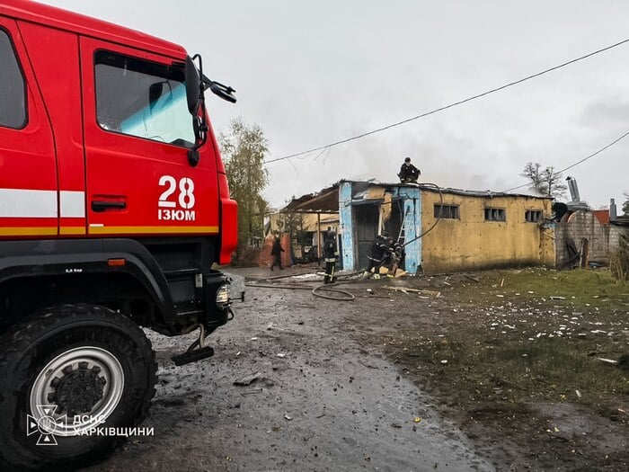 Наслідки російського удару по Ізюму, фото: ДСНС