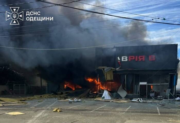Наслідки російського удару на Одещині, фото: ДСНС
