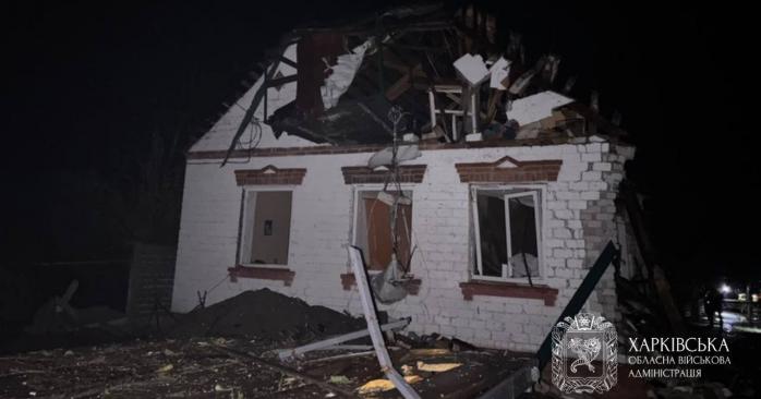РФ масовано атакувала село під Харковом, двоє осіб загинули. Фото: ОВА