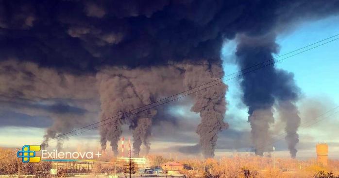 Спутник зафиксировал масштабный пожар на Новокуйбышевском НПЗ после атаки дронов. Фото: