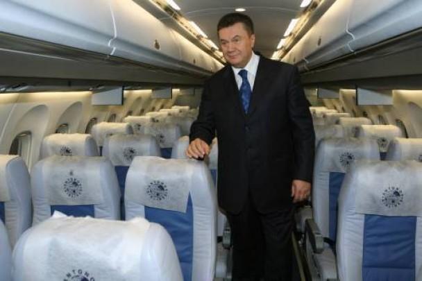 Прикордонники відмовилися від хабаря і не випустили літак з Януковичем — ДПСУ