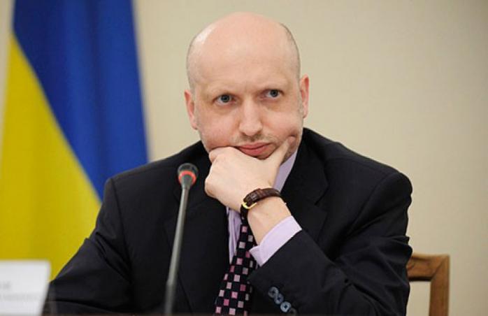 Турчинов принял обязанности верховного главнокомандующего ВС Украины