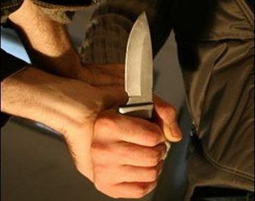 В Ужгороде неизвестные напали с ножом на мэра