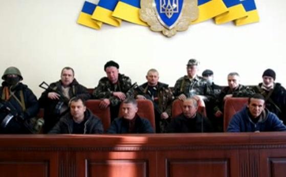 Захватчики СБУ в Луганске называют себя армией юго-востока Украины (ВИДЕО)