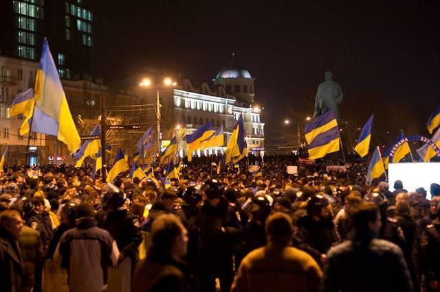 Организаторы митинга за единую Украину в Донецке просят прилететь Турчинова, Кличко или Тимошенко