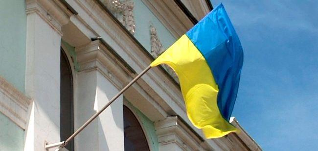 На здании Меджлиса в Симферополе появился флаг Украины