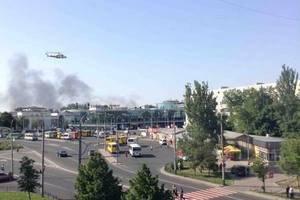 У Донецьку під час стрілянини біля вокзалу осколком зачепило двох людей, ще один загинув