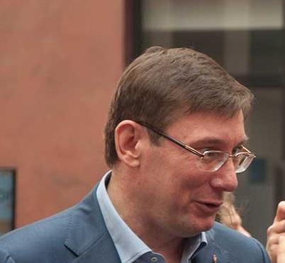 Порошенко сделал Луценко своим внештатным советником