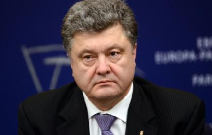 Порошенко заявив про свій наказ призупинити АТО на сході