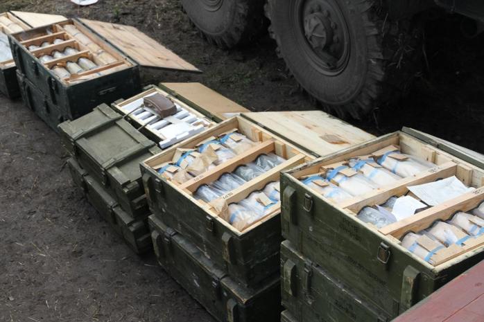 У Слов’янську виявили замаскований штаб терористів зі зброєю (ФОТО)