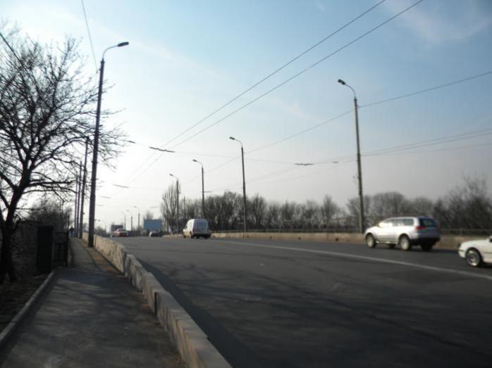 У Донецьку бойовики ДНР перекрили рух в районі шляхопроводу