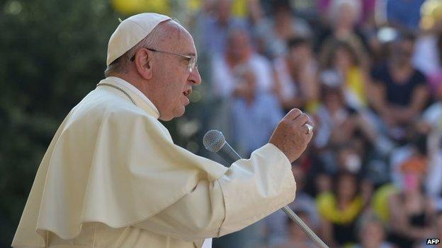 Папа Римский заявил, что 2% католического духовенства педофилы