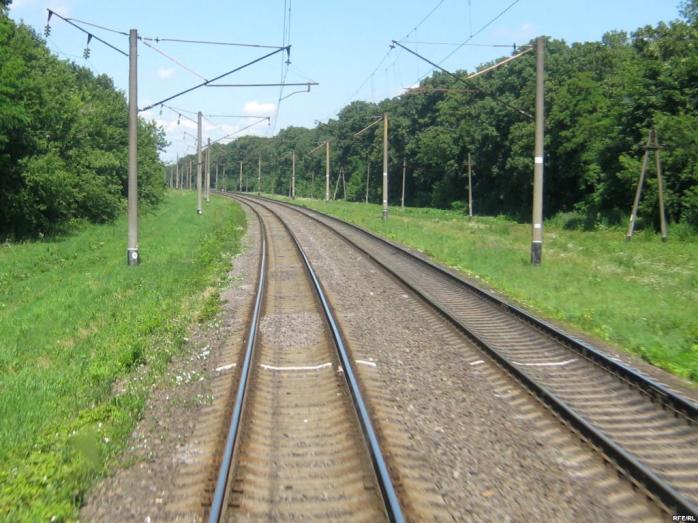 На Донецкой железной дороге произошел очередной подрыв путей
