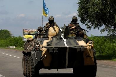 В Донецкой области силы АТО уничтожили разведмашину и танк боевиков