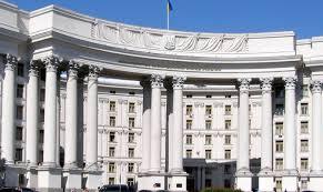 МЗС закликає українців невідкладно залишити Лівію та бути обережними у Румунії
