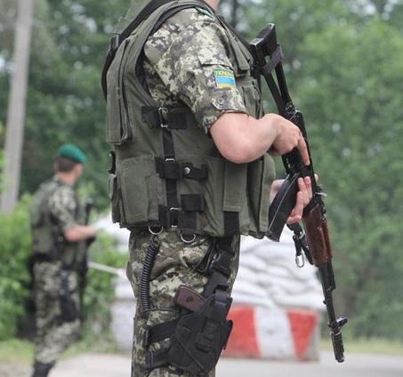 Российские военные обстреляли украинских пограничников из артиллерии и минометов