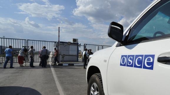 Российско-украинскую границу ежедневно пересекают люди в камуфляже — отчет ОБСЕ