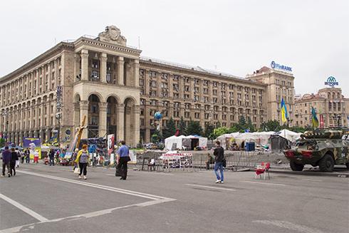 На Майдане побили журналистов