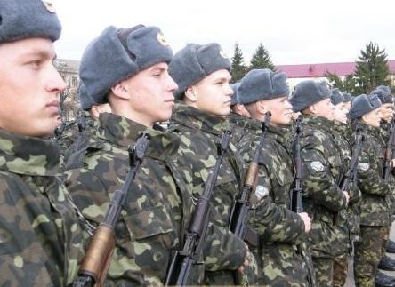 РНБО вирішила відновити призов в армію восени