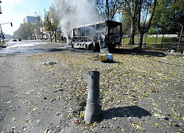 У Донецьку під час вибуху снаряда біля школи загинули двоє дітей — міськрада