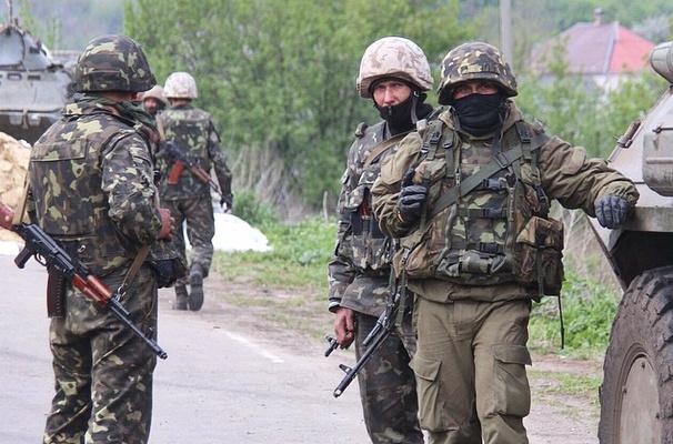 На Луганщине семеро десантников подорвались на фугасе