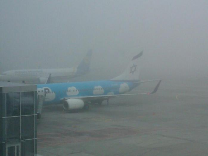В аэропортах Киева из-за тумана задерживается ряд рейсов