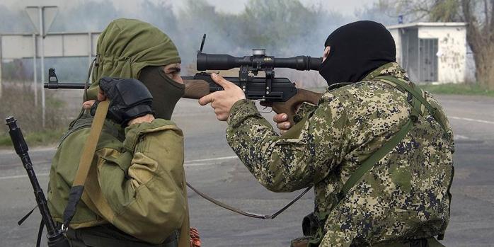 На Донбасі не вщухають перестрілки: лікарня Докучаєвська заповнена пораненими бойовиками