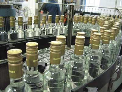 ЛНР планирует наполнить рынки Украины фальсифицированной водкой