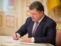 Порошенко підписав закон про капіталізацію та реструктуризацію банків