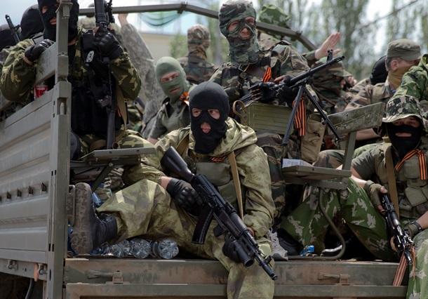 Боевики продолжают укреплять позиции в районе Донецка — Тымчук