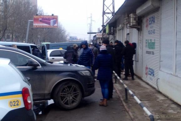 В Одессе задержан автомобиль со взрывчаткой и тремя подозреваемыми в терактах