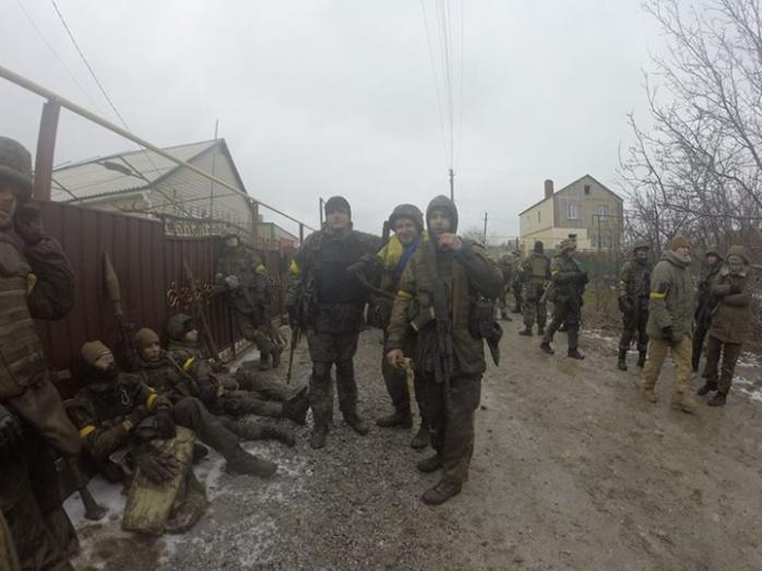 Под Широкино ранены около 20 бойцов "Азова"