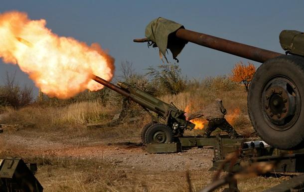 На Донбассе зафиксировано незначительное уменьшение обстрелов - штаб АТО