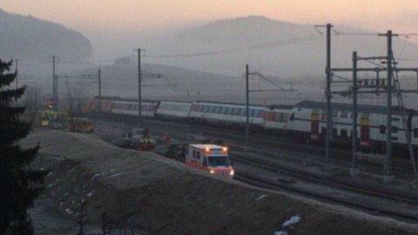 У Швейцарії зіткнулися потяги: щонайменше 49 постраждалих