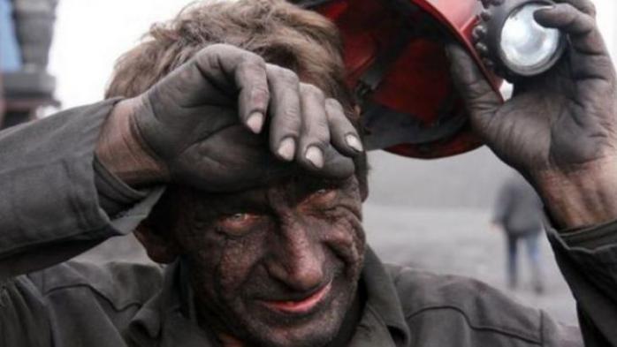 Гройсман уточнив: 32 гірників на шахті в Донецьку не можуть знайти, загиблий поки один