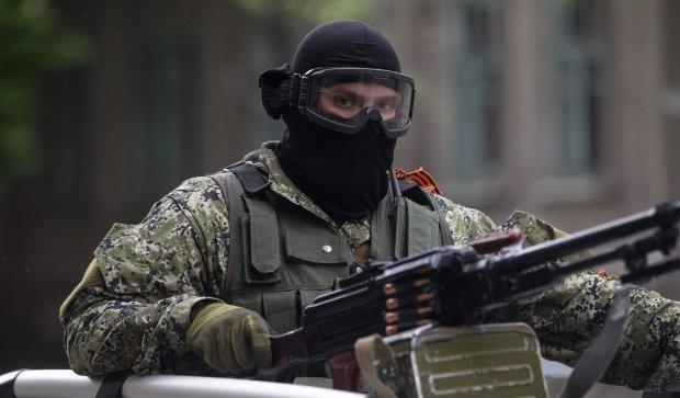Террористы ночью обстреляли шесть населенных пунктов Донбасса