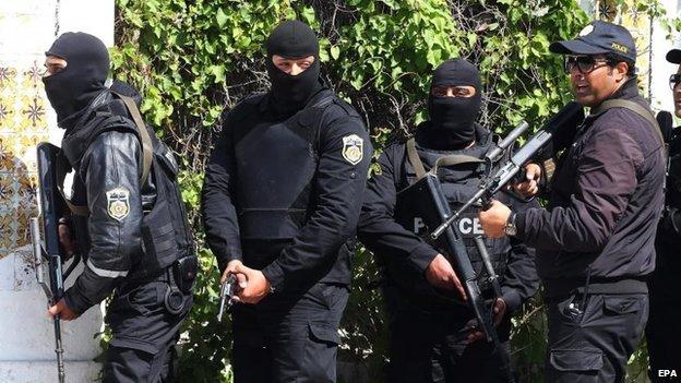 Теракт в тунисском музее: стали известны национальности туристов-заложников