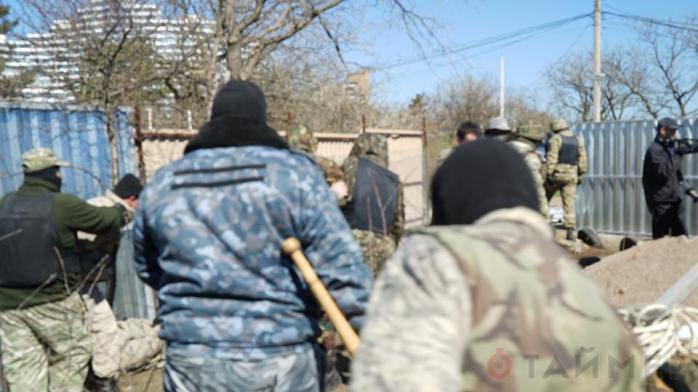 В Одессе произошла массовая драка со стрельбой, есть пострадавшие (ФОТО, ВИДЕО)
