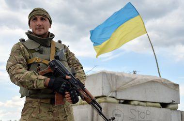 За добу на Донбасі поранено чотирьох українських захисників
