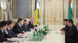 Порошенко: Украина заинтересована в возобновлении поставок туркменского газа