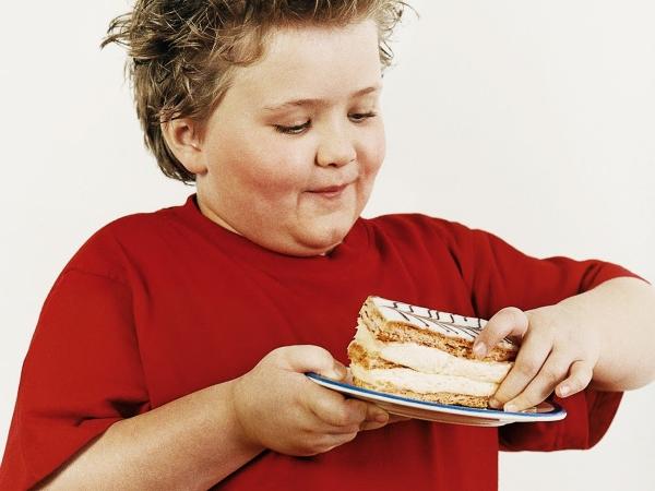 Родители редко замечают ожирение у своих детей