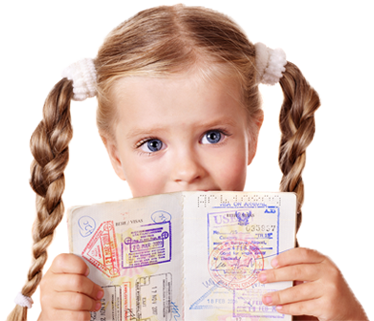 У міграційній службі пояснили ситуацію з закордонними паспортами для дітей