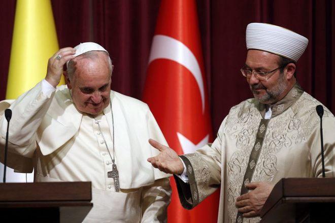 Турция отозвала из Ватикана посла после заявления Папы Римского о геноциде армян османами