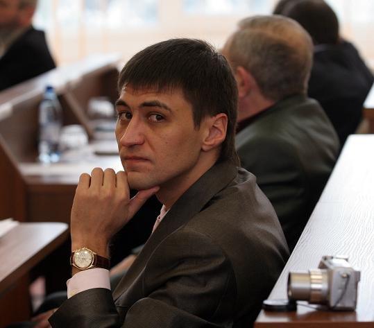 Суд виправдав екс-депутата Луганської міськради Ландіка у справі про побиття моделі Коршунової — ЗМІ