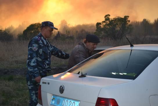Із чорнобильських сіл через пожежу евакуюють самоселів (ФОТО)