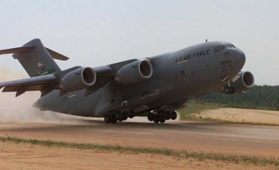 Зниклий над Ла-Маншем військовий літак США приземлився в Британії